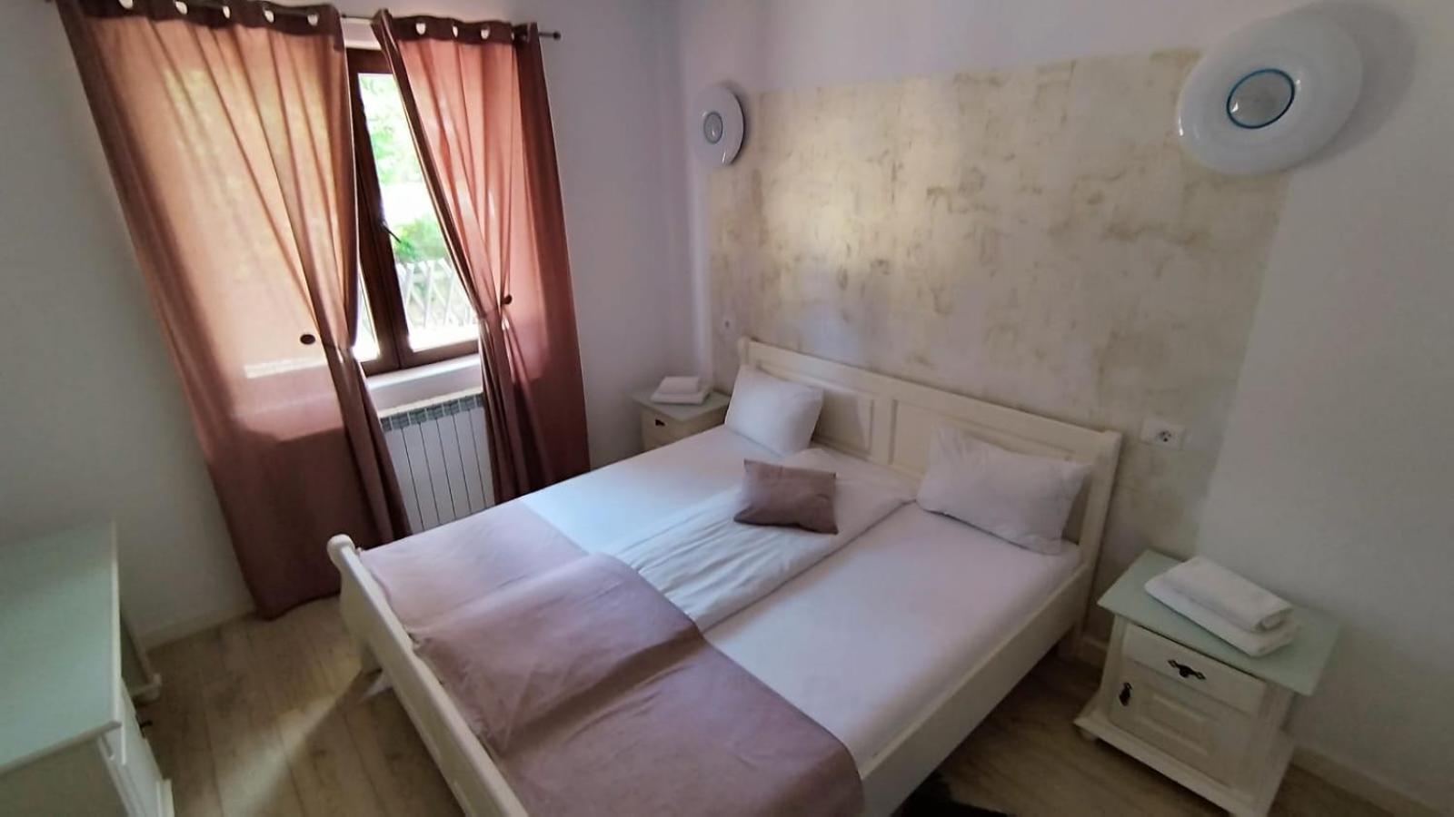La Rascruce De Ape Hotel Сучевица Екстериор снимка